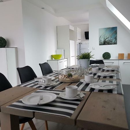 Ferienwohnung Dat Witte Hus 2 Busum Exterior photo